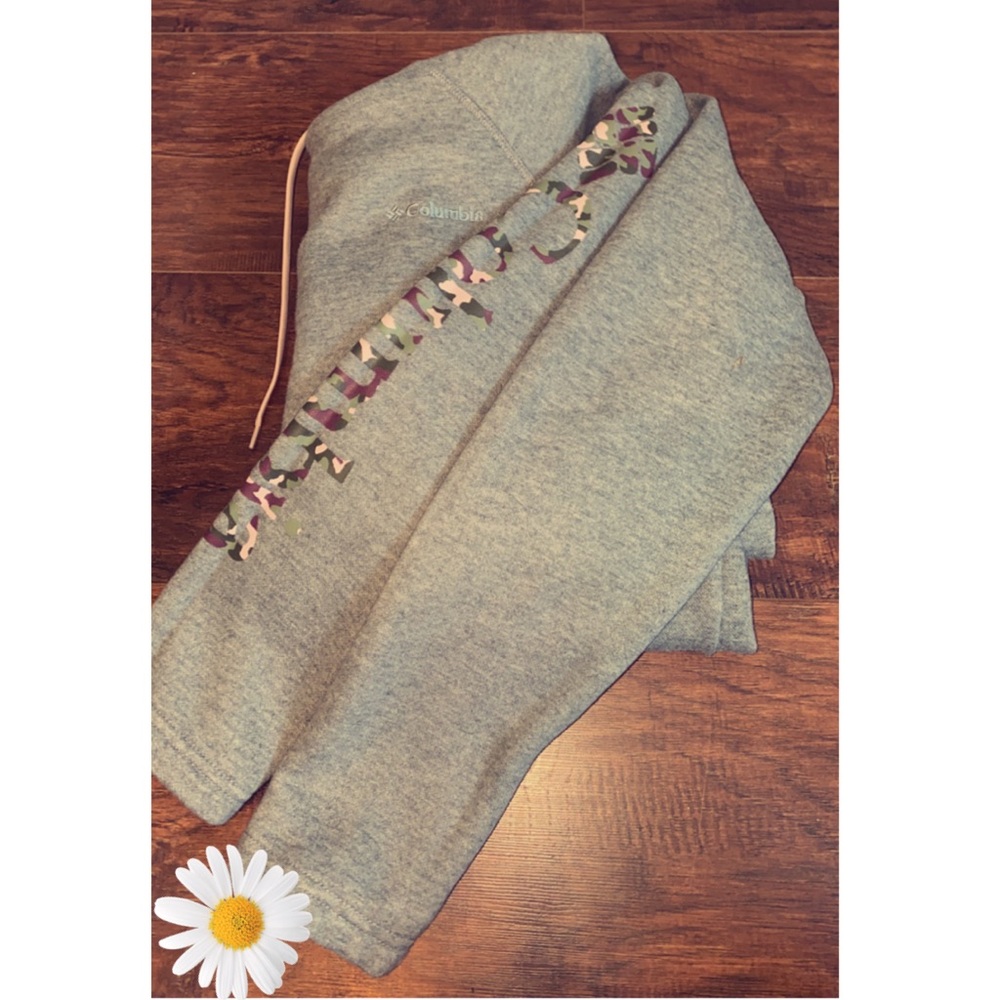 Columbia Sweat shirt
